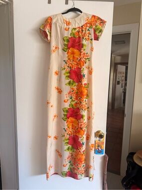 Vintage Hukilau Fashions Long Waterfall Dress with Capped Sleeves